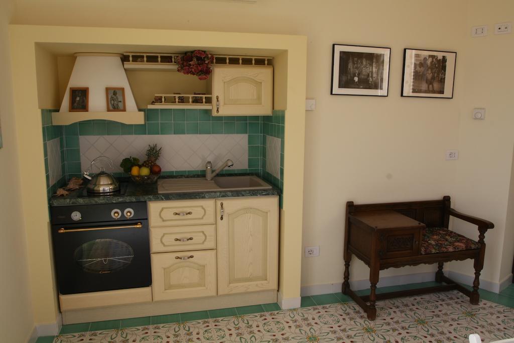 Bed And Breakfast Angolo Fiorito Civitavecchia Eksteriør bilde